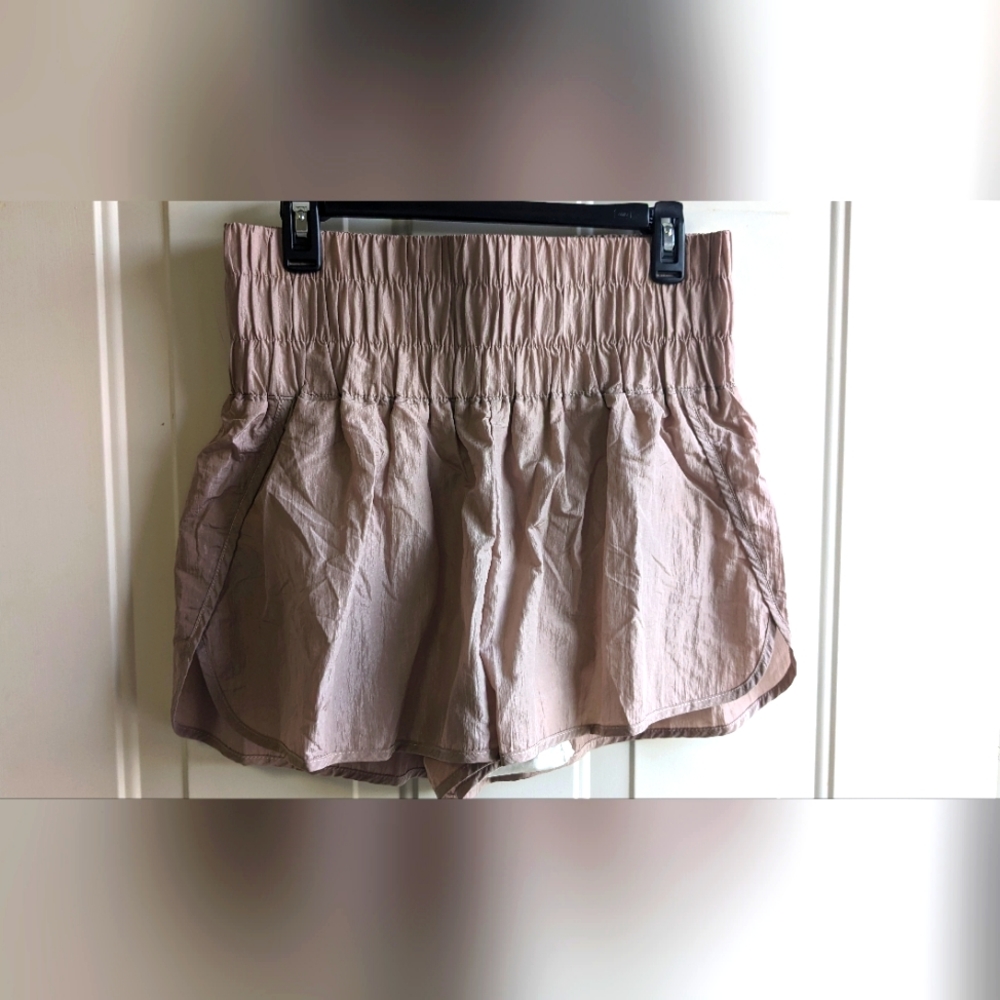 Trendy Queen NWT Gym Shorts Running Shorts Lined Large Blush Mauve Women's